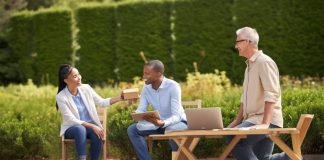 L'épargne solidaire : Donnez du sens à votre argent en soutenant des projets socialement responsables