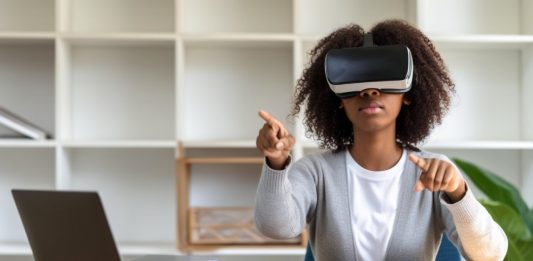 La révolution technologique bouleverse le marché immobilier : de la réalité virtuelle aux maisons intelligentes